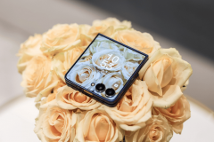 搭载了4.1英寸超大视野智